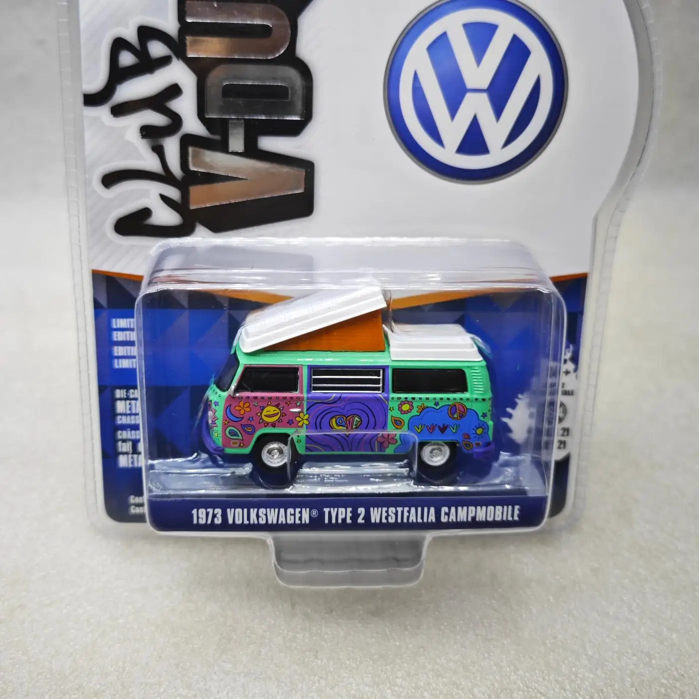 V-Dub Series 21-1973 T2 Westfalia Camper Van Музыкальный фестиваль Модель игрушечного автомобиля 
V-Dub Series 21-1973 T2 Westfalia Camper Van Музыкальный фестиваль Модель игрушечного автомобиля