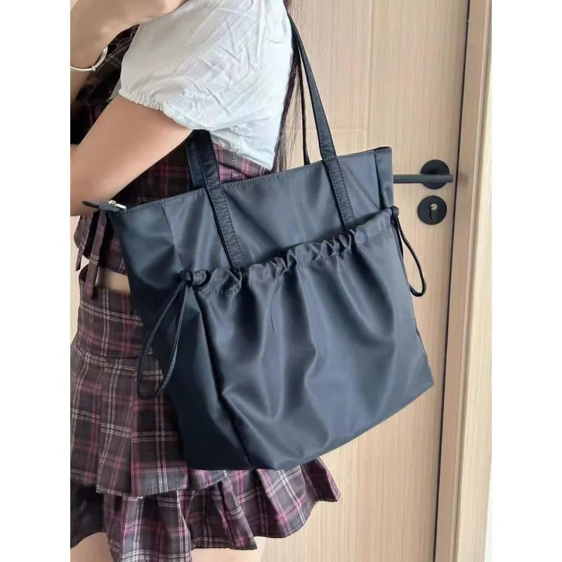 Canvas Tote Bag New Waterproof Large Capacity Work Commuting Portable Shoulder Bag
Canvas Tote Bag New Waterproof Large Capacity Work Commuting Portable Shoulder Bag