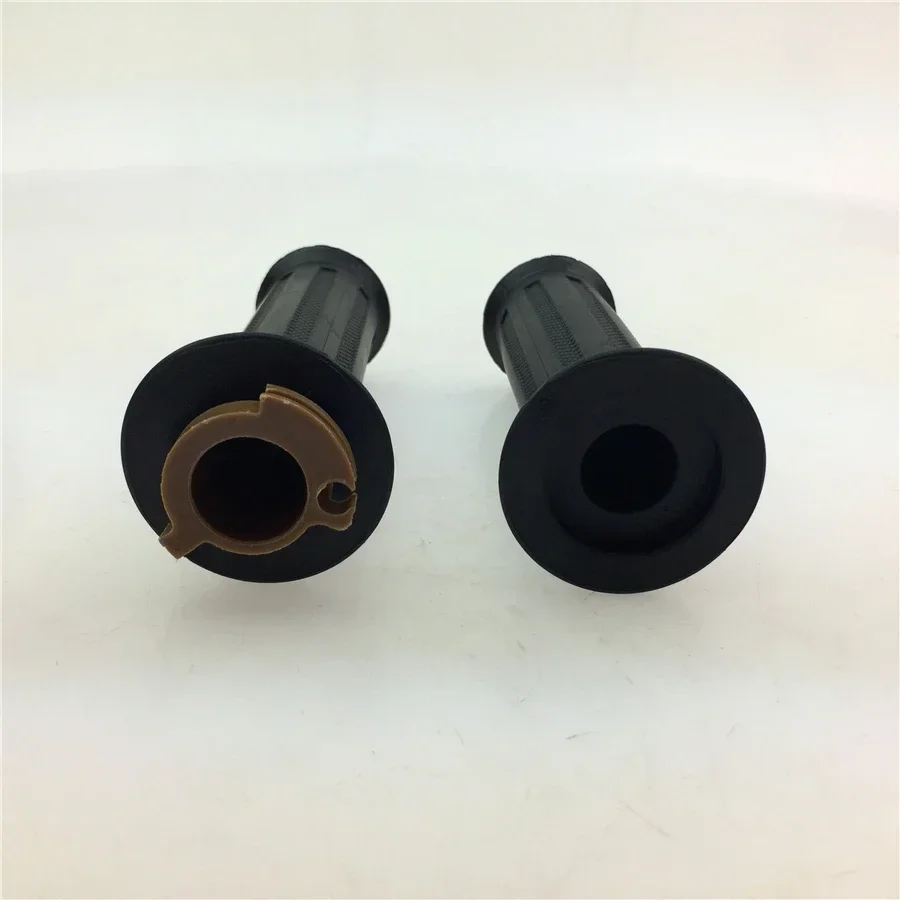 For SJ50 AJ50 TR36L-D Motorcycle Handlebar Throttle Sleeve 1 pair
For SJ50 AJ50 TR36L-D Motorcycle Handlebar Throttle Sleeve 1 pair
