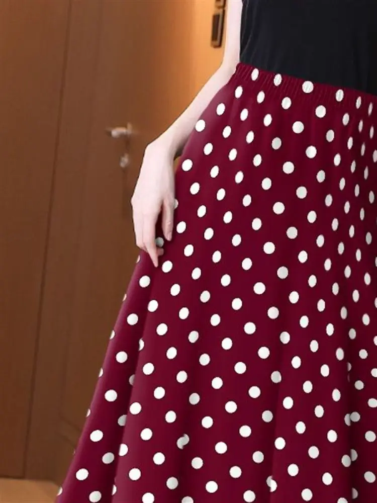 Модная женская юбка миди с высокой талией, скрывающая недостатки фигуры, с цветочным принтом, А-силуэт, из шелковистой ткани
Модная женская юбка миди с высокой талией, скрывающая недостатки фигуры, с цветочным принтом, А-силуэт, из шелковистой ткани