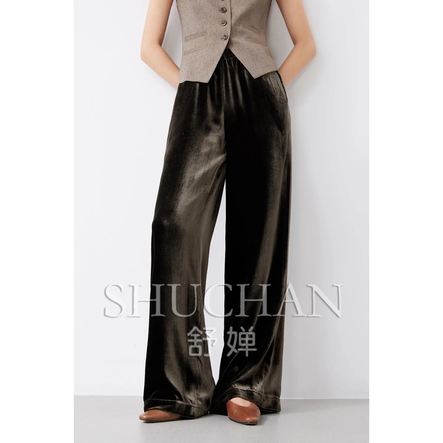 Light and Shadow Flow, Silk Velvet One-piece Elastic Waist Decorative Metal Small Leather Label Casual Pants
Light and Shadow Flow, Silk Velvet One-piece Elastic Waist Decorative Metal Small Leather Label Casual Pants