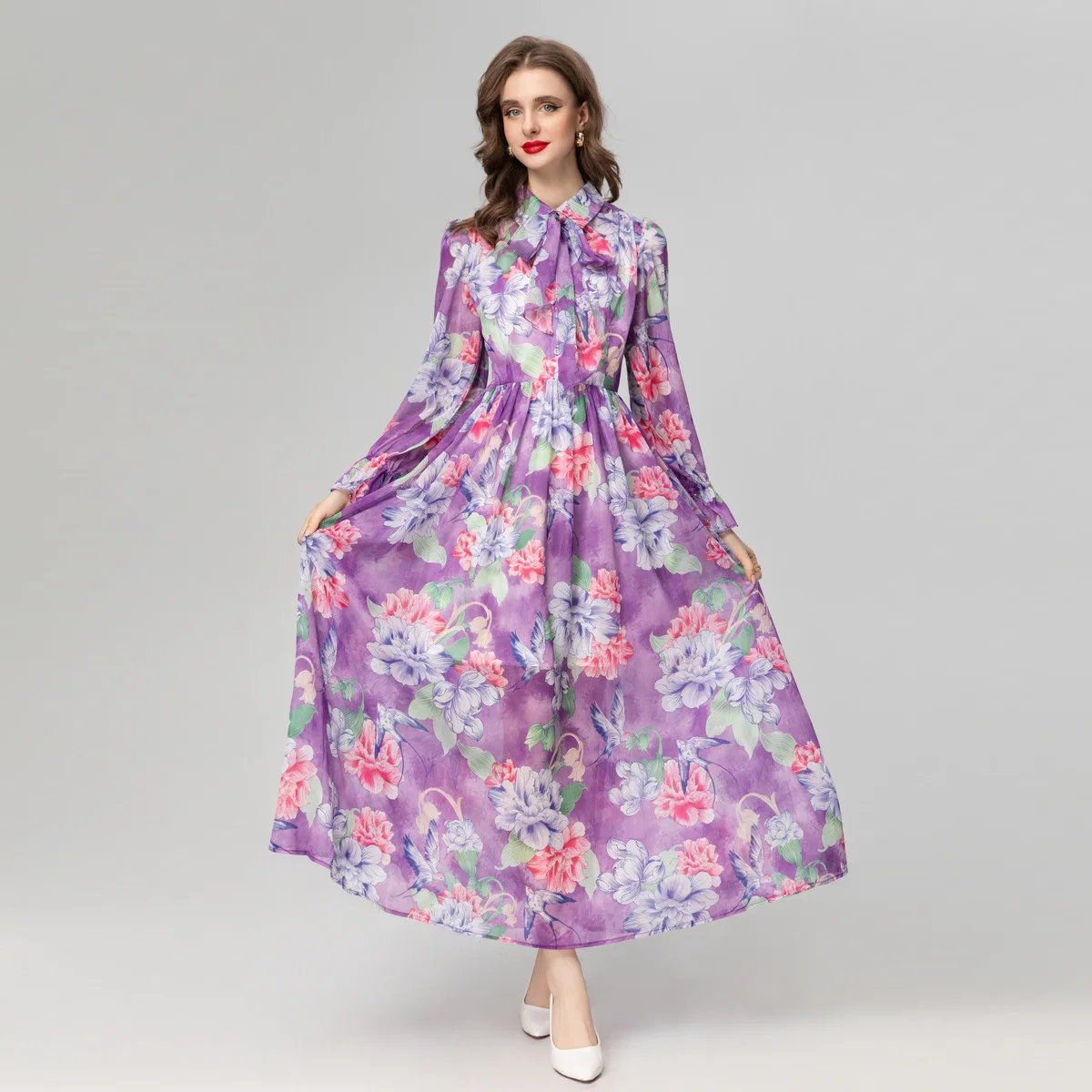 2024 Fashion Designer Dress Summer Women's Turn-down Collar Long Sleeves Sashes Floral Print Vintage Party Purple Dresses
2024 Fashion Designer Dress Summer Women's Turn-down Collar Long Sleeves Sashes Floral Print Vintage Party Purple Dresses