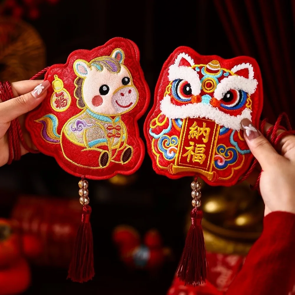 Chinese Style Red Envelope Bag Embroidery Year of The Horse 2026 Lucky Bag with Tassels Koi Fish Red Pockets Home Decoration
Chinese Style Red Envelope Bag Embroidery Year of The Horse 2026 Lucky Bag with Tassels Koi Fish Red Pockets Home Decoration