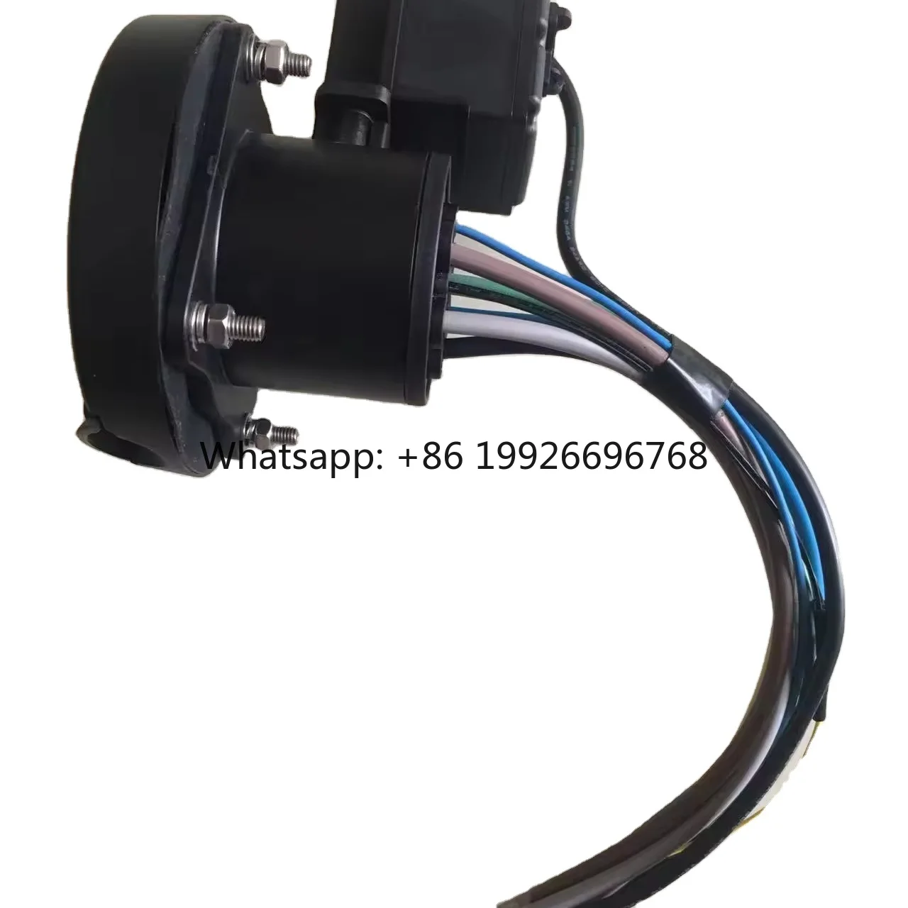 Розетка для электромобилей Type2 (женская) 7-22 кВт, 32 А, 62196, одобренная TUV, новая, с обжимным креплением
Розетка для электромобилей Type2 (женская) 7-22 кВт, 32 А, 62196, одобренная TUV, новая, с обжимным креплением