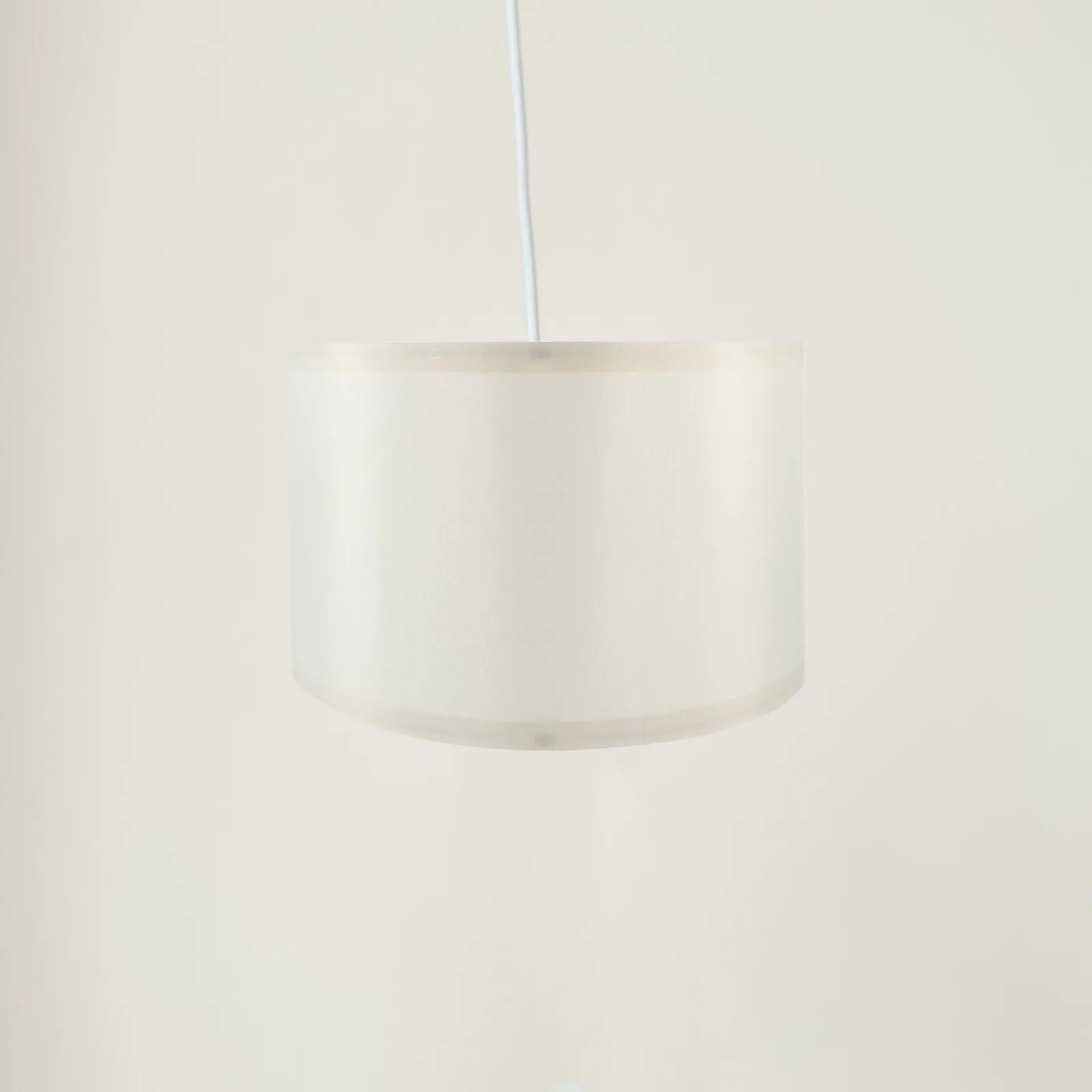 Складной тканевый абажур для напольной лампы, настольный абажур для спальни, чехол для прикроватной лампы E27 E26, декоративный чехол для светильника
Складной тканевый абажур для напольной лампы, настольный абажур для спальни, чехол для прикроватной лампы E27 E26, декоративный чехол для светильника