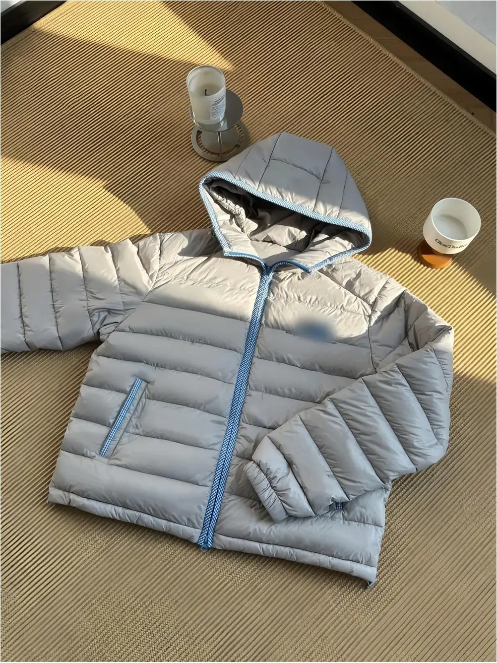 Thickened American Style Cotton Jacket Hooded Warm Ribbed High End Fashion Outerwear for Women Straight Cut Zipper Closure
Thickened American Style Cotton Jacket Hooded Warm Ribbed High End Fashion Outerwear for Women Straight Cut Zipper Closure