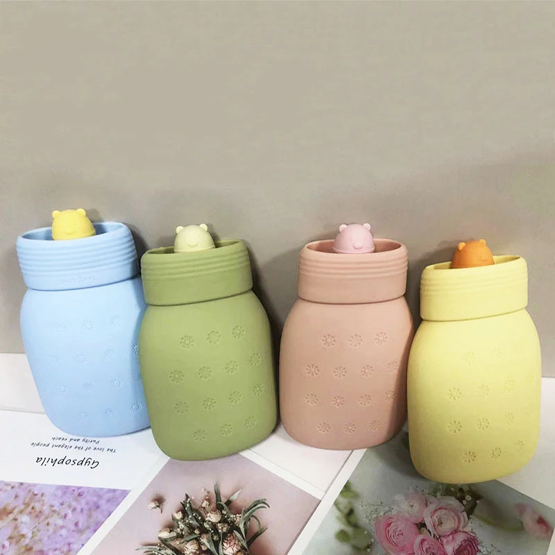 Silicone Hot Water Bag Creative Wind Warm Water Bag Irrigation Type Hand Warmer Bag Can be Microwave Heating Safety Hand Warmers
Silicone Hot Water Bag Creative Wind Warm Water Bag Irrigation Type Hand Warmer Bag Can be Microwave Heating Safety Hand Warmers