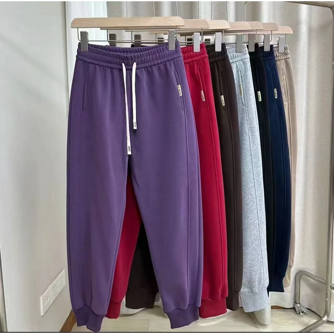 High Waist Loose Cotton Sweatpants Autumn Sporty One Pocket Casual Trousers Women's mid Stretch Composite Fabric Pants
High Waist Loose Cotton Sweatpants Autumn Sporty One Pocket Casual Trousers Women's mid Stretch Composite Fabric Pants