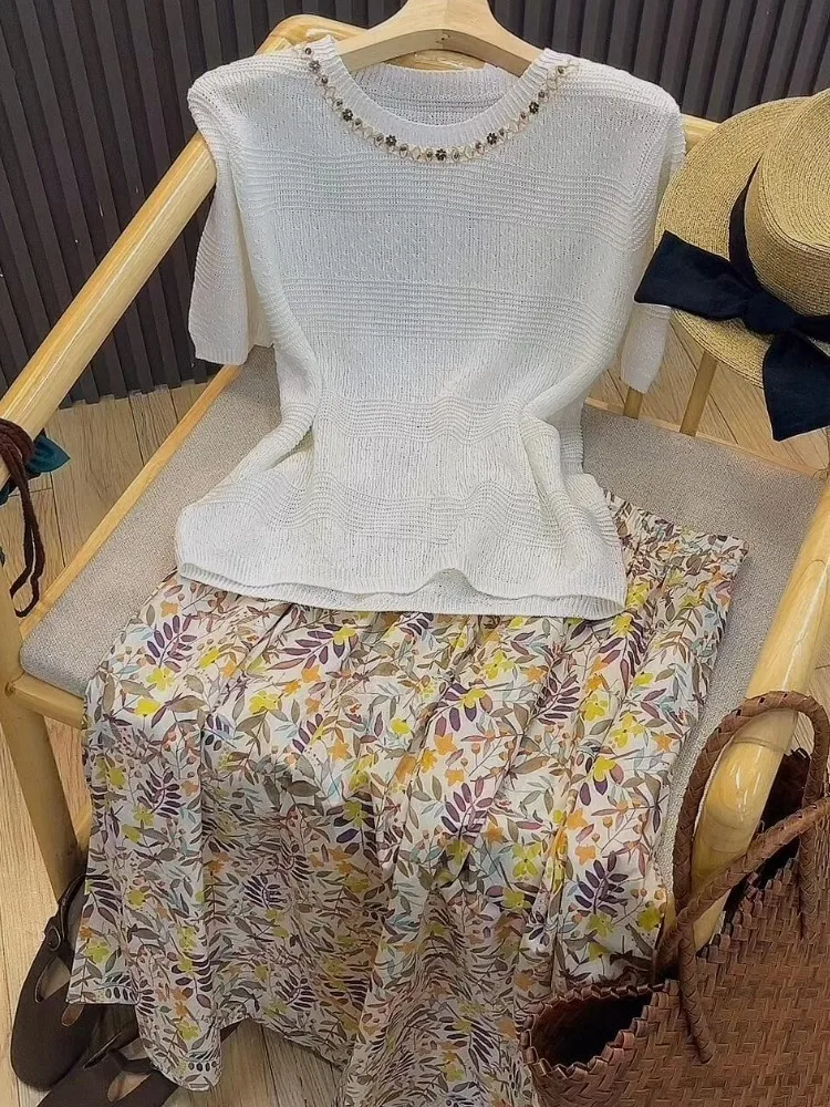 Ele простой белый топ с цветочным принтом f, комплект с юбкой Salt Series, летнее новое поступление, женский костюм Faion для детей 25-35 лет
Ele простой белый топ с цветочным принтом f, комплект с юбкой Salt Series, летнее новое поступление, женский костюм Faion для детей 25-35 лет