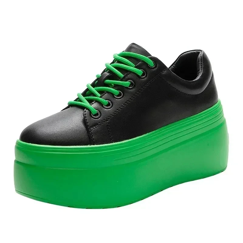 Новинка 2023 года, женская повседневная обувь из натуральной кожи, очень толстая женская обувь на танкетке 8 см, модные кроссовки на массивном каблуке, летняя обувь для скейтборда
Новинка 2023 года, женская повседневная обувь из натуральной кожи, очень толстая женская обувь на танкетке 8 см, модные кроссовки на массивном каблуке, летняя обувь для скейтборда