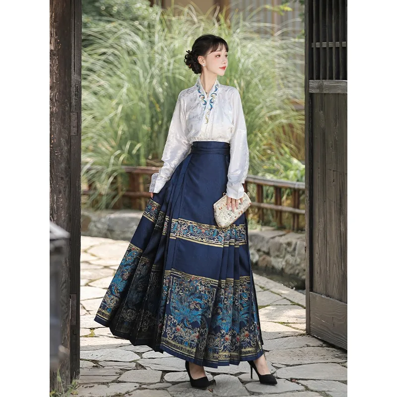 Ming-made gold-woven makeup horse skirt set, daily commuting improved Hanfu
Ming-made gold-woven makeup horse skirt set, daily commuting improved Hanfu