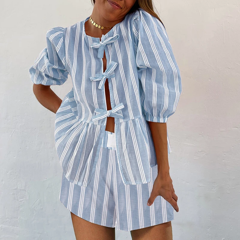 Summer Striped Patchwork 2Pcs Loose Outfits Elegant Crew-Neck Short Sleeve Blouse&Shorts Suit 2025 Women All Match Vacation Set
Summer Striped Patchwork 2Pcs Loose Outfits Elegant Crew-Neck Short Sleeve Blouse&Shorts Suit 2025 Women All Match Vacation Set