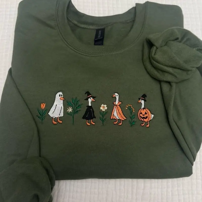 Halloween Pet Embroidered Sweater Women's Fashionable Color Hoodie Comfortable Cotton Material Spring Season
Halloween Pet Embroidered Sweater Women's Fashionable Color Hoodie Comfortable Cotton Material Spring Season