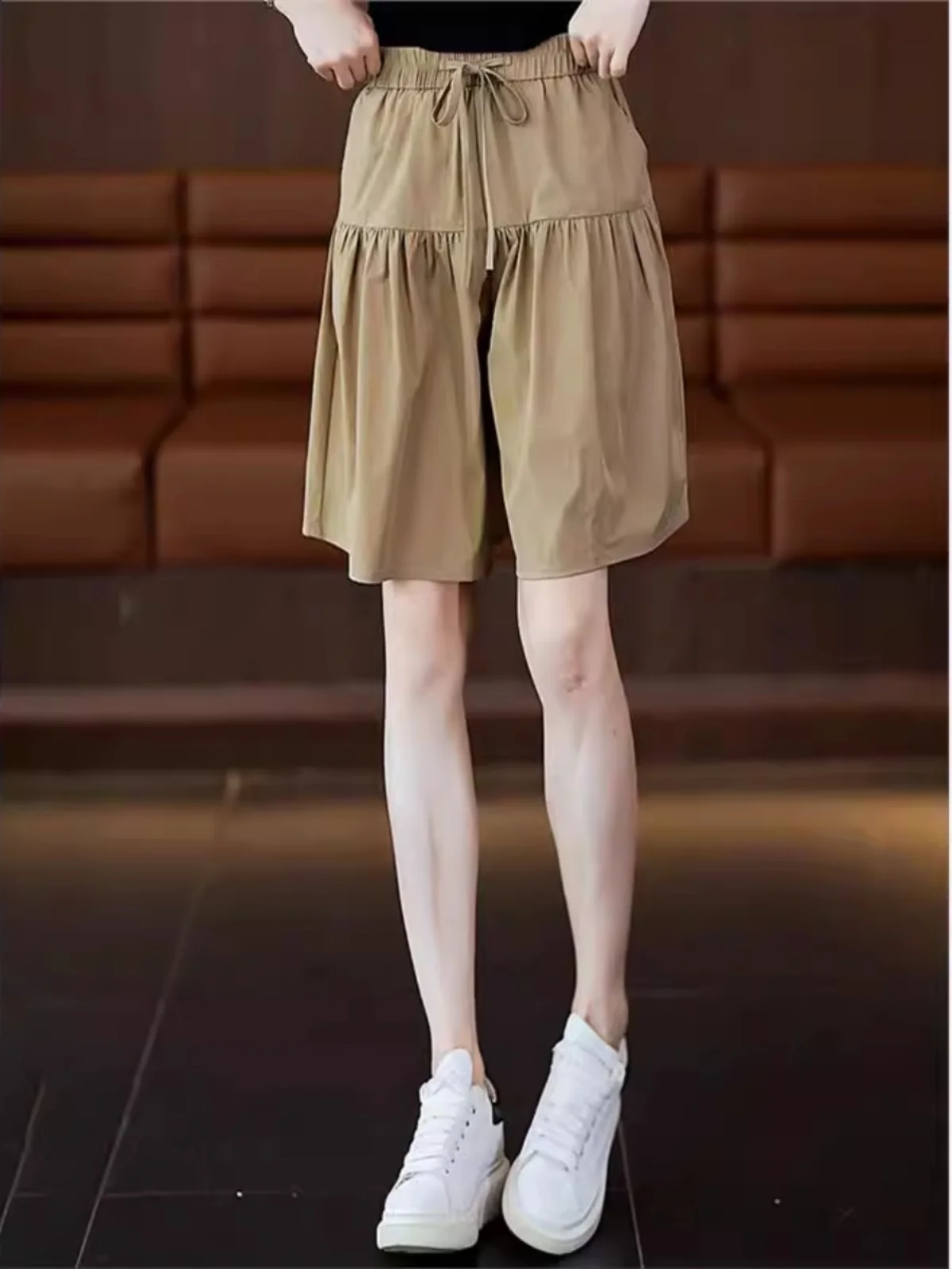 Quick Dry Wide Leg Pants Skirt Shorts Women Summer Thin Casual Five-Quarter Pants Half Skirt Pants Laid-Back Style Ice Silk
Quick Dry Wide Leg Pants Skirt Shorts Women Summer Thin Casual Five-Quarter Pants Half Skirt Pants Laid-Back Style Ice Silk