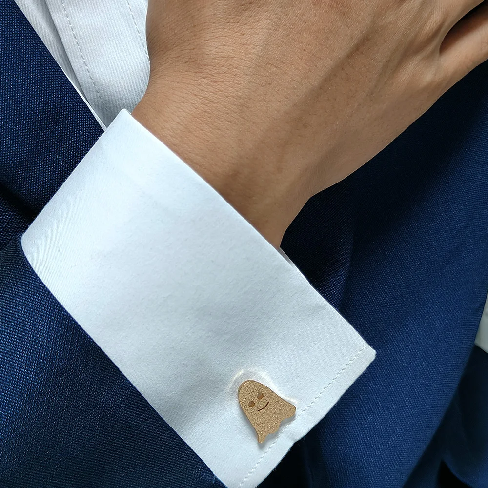 Frosted style - 18K gold-plated stainless steel cufflinks: sparkling ghost head, stylish lapel pin, gift for friends
Frosted style - 18K gold-plated stainless steel cufflinks: sparkling ghost head, stylish lapel pin, gift for friends