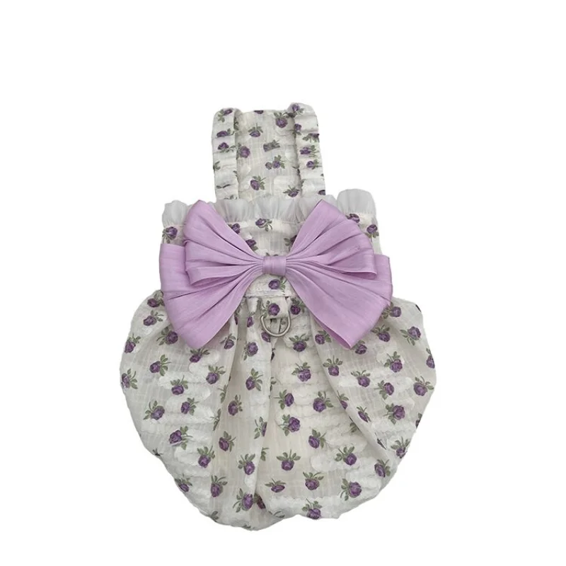 *Pet clothes spring and summer new floral suspender skirt teddy bear dog cat out traction buckle thin short skirt
*Pet clothes spring and summer new floral suspender skirt teddy bear dog cat out traction buckle thin short skirt