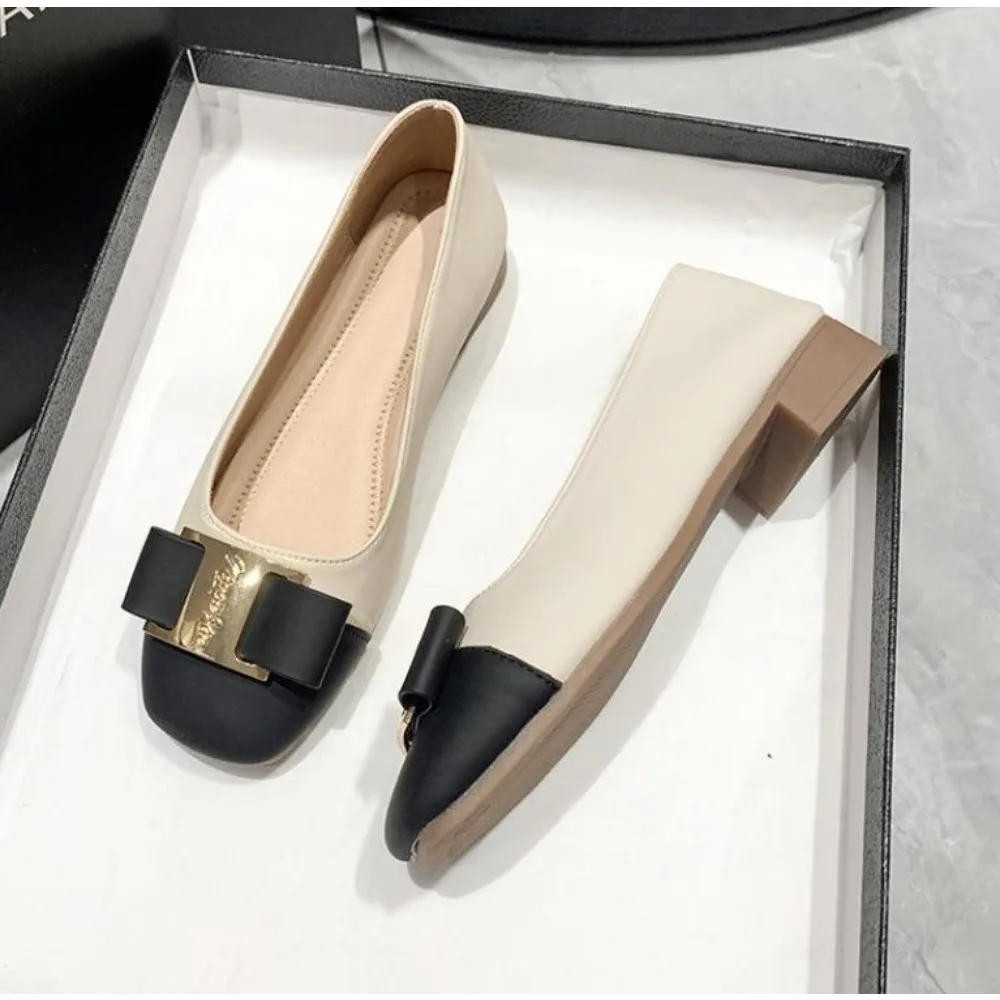 Women's Single Shoes Summer New Low Heel Square Head Metal Decorative Oxford Shoes Fashion Comfortable Soft Soled Leather Shoes
Women's Single Shoes Summer New Low Heel Square Head Metal Decorative Oxford Shoes Fashion Comfortable Soft Soled Leather Shoes