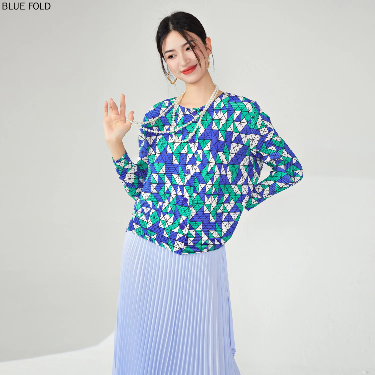MIYAKE-Women's Printed Loose Cardigan Top, Pleated Elegant Jacket, Spring and Autumn, New Style
MIYAKE-Women's Printed Loose Cardigan Top, Pleated Elegant Jacket, Spring and Autumn, New Style
