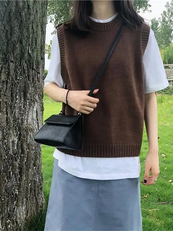 Brand Women's Knitted Sweater Vest round Ne Color Layering Faion ort Sle Commute Wind Autumn New Arrival
Brand Women's Knitted Sweater Vest round Ne Color Layering Faion ort Sle Commute Wind Autumn New Arrival