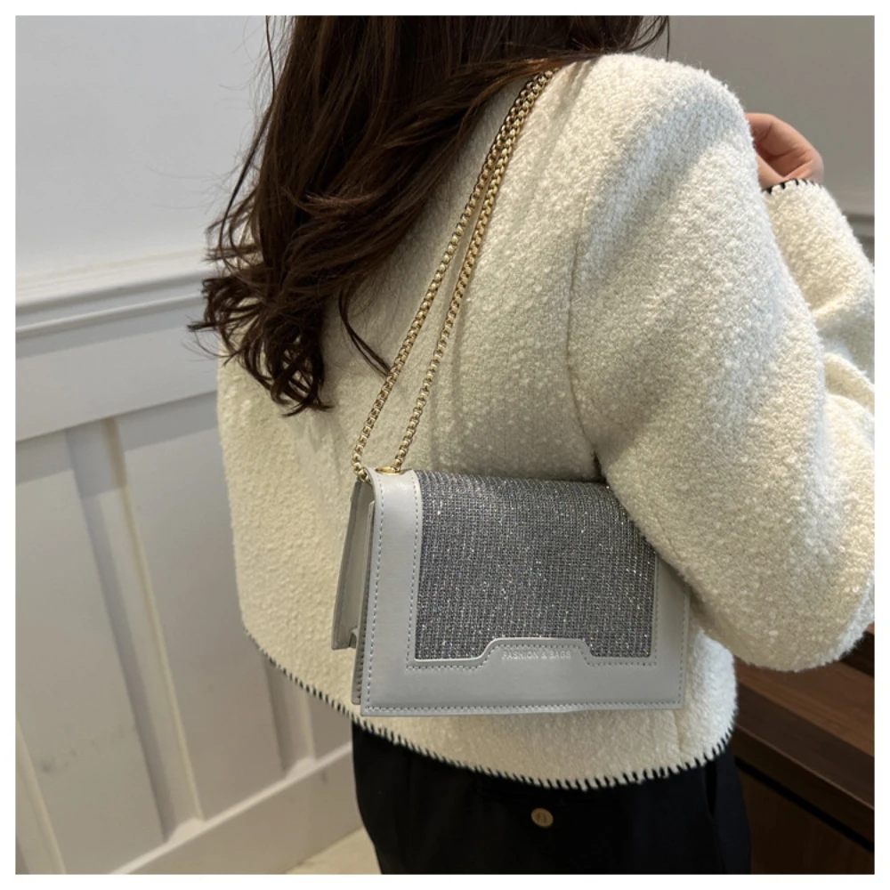 Ladies Chain Bag Small Square Crossbody Bag PU Leather Luxury Design Shoulder Bag Fashion Women's Shoulder Bag Handbag
Ladies Chain Bag Small Square Crossbody Bag PU Leather Luxury Design Shoulder Bag Fashion Women's Shoulder Bag Handbag