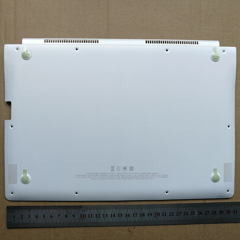 New laptop bottom case base cover for Samsung 900X3J 900X3H 901X3H 900K3A 900X3B BA98-00782C BA61-03010A metal material
New laptop bottom case base cover for Samsung 900X3J 900X3H 901X3H 900K3A 900X3B BA98-00782C BA61-03010A metal material