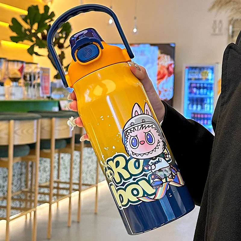 New Gradient Cartoon Insulated Cute Straw Water Cup for Students with High Beauty and Large Capacity Sports Handheld Pot
New Gradient Cartoon Insulated Cute Straw Water Cup for Students with High Beauty and Large Capacity Sports Handheld Pot