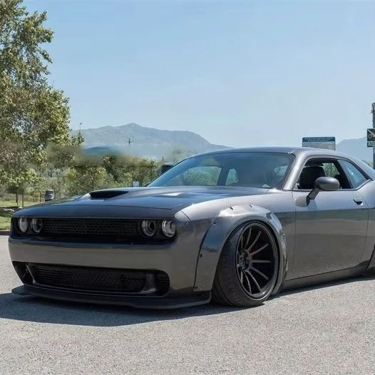 High Quality Runde Wheel Eyebrow Spoiler New LB Carbon Wide Body for Challenger Modified Optimized for LibertyWalk
High Quality Runde Wheel Eyebrow Spoiler New LB Carbon Wide Body for Challenger Modified Optimized for LibertyWalk