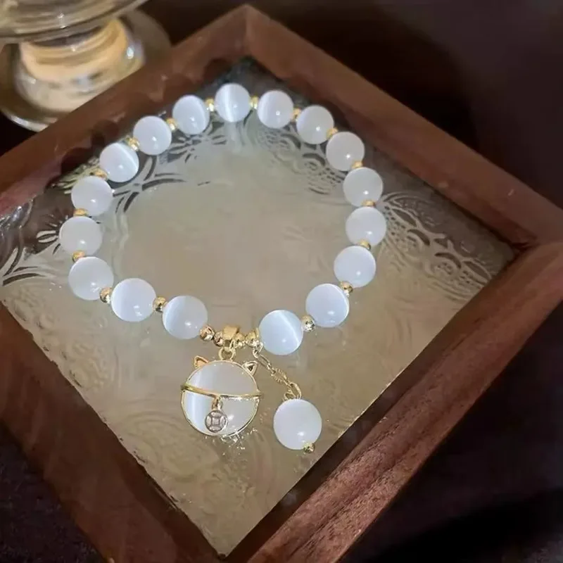 Изящный браслет-подвеска с изображением кота — переливающиеся стеклянные бусины, регулируемые для маленьких и больших запястьй, идея женского подарка
Изящный браслет-подвеска с изображением кота — переливающиеся стеклянные бусины, регулируемые для маленьких и больших запястьй, идея женского подарка