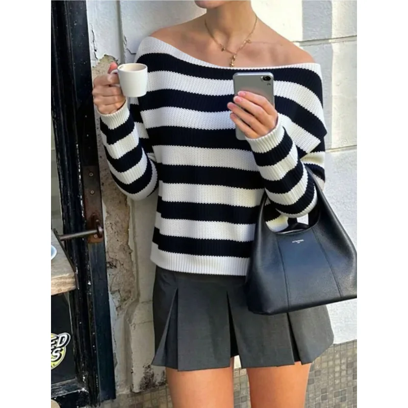 YQ1-Striped Autumn Winter New Sweater Knitted Hot Girl Color-Block Off-Shoulder Loose Sexy Top Knitted Shirt
YQ1-Striped Autumn Winter New Sweater Knitted Hot Girl Color-Block Off-Shoulder Loose Sexy Top Knitted Shirt