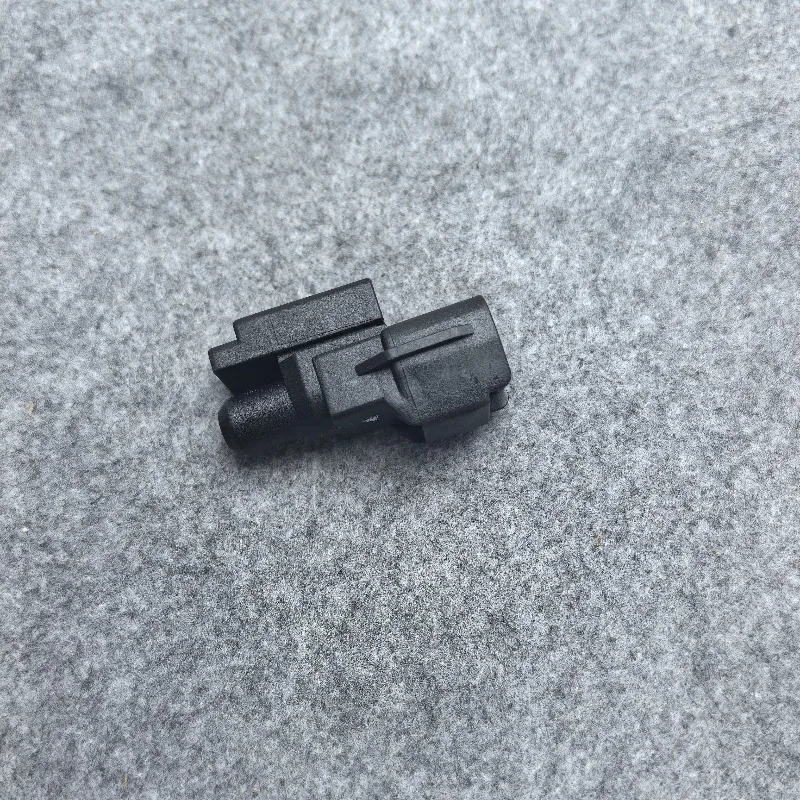 1pc for Crown Vios Corolla Camry RAV4 Levin Outdoor Environment Air Conditioning Temperature Sensor
1pc for Crown Vios Corolla Camry RAV4 Levin Outdoor Environment Air Conditioning Temperature Sensor