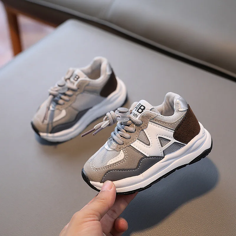 New Children'S Sneakers Boys' Tennis Shoes Spring and Autumn Casual Shoes Girls' Baby Shoes Breathable Soft Soled Running Shoes
New Children'S Sneakers Boys' Tennis Shoes Spring and Autumn Casual Shoes Girls' Baby Shoes Breathable Soft Soled Running Shoes