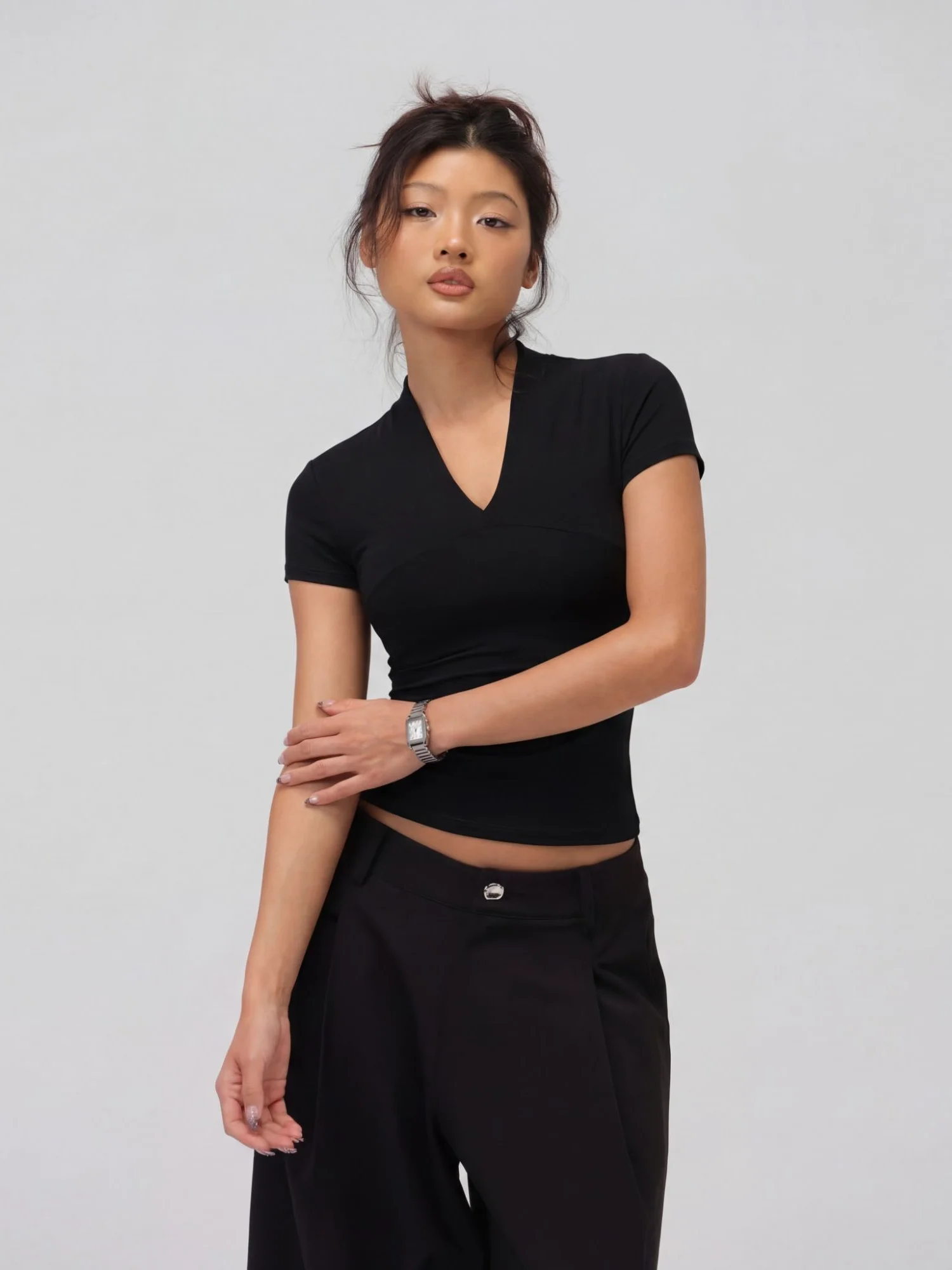 Fcii Color V-neck Basic Knitted Slim Short Sleeve T-shirt Casual Simple Women's Top H5S3417 Fashion Ladies Premium
Fcii Color V-neck Basic Knitted Slim Short Sleeve T-shirt Casual Simple Women's Top H5S3417 Fashion Ladies Premium