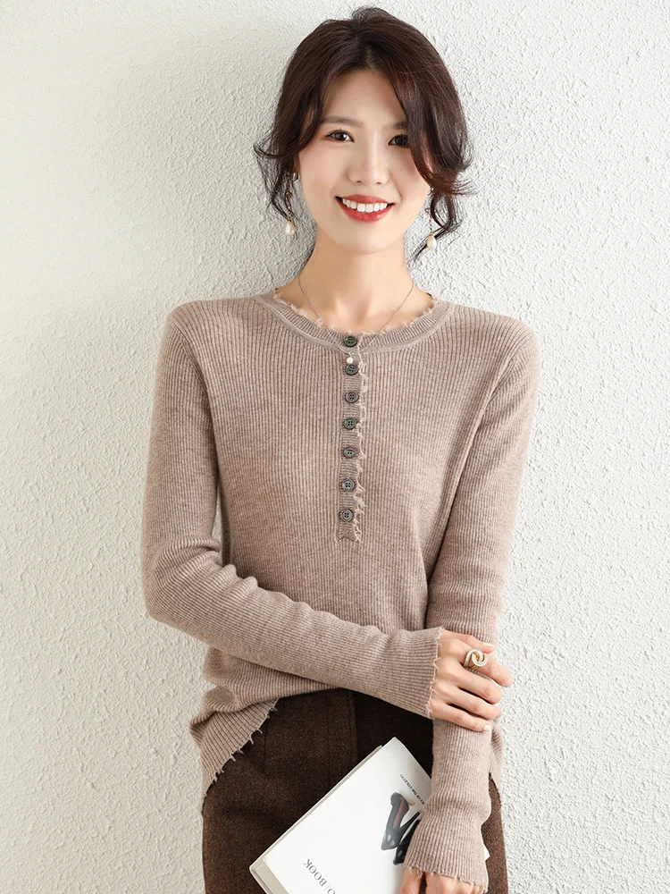 New Wool Knitted Pullover For Autumn Winter Round Neck Base Sweater Slim Fit Versatile Top Semi Open Neck Knitted Sweater
New Wool Knitted Pullover For Autumn Winter Round Neck Base Sweater Slim Fit Versatile Top Semi Open Neck Knitted Sweater