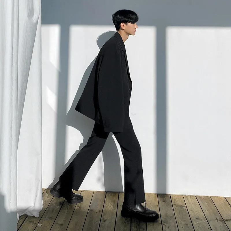 Мужские свободные брюки прямого кроя с широкими штанинами на весну-осень, повседневные, с боковыми разрезами, длинные, в корейском стиле, модные, молодежные
Мужские свободные брюки прямого кроя с широкими штанинами на весну-осень, повседневные, с боковыми разрезами, длинные, в корейском стиле, модные, молодежные