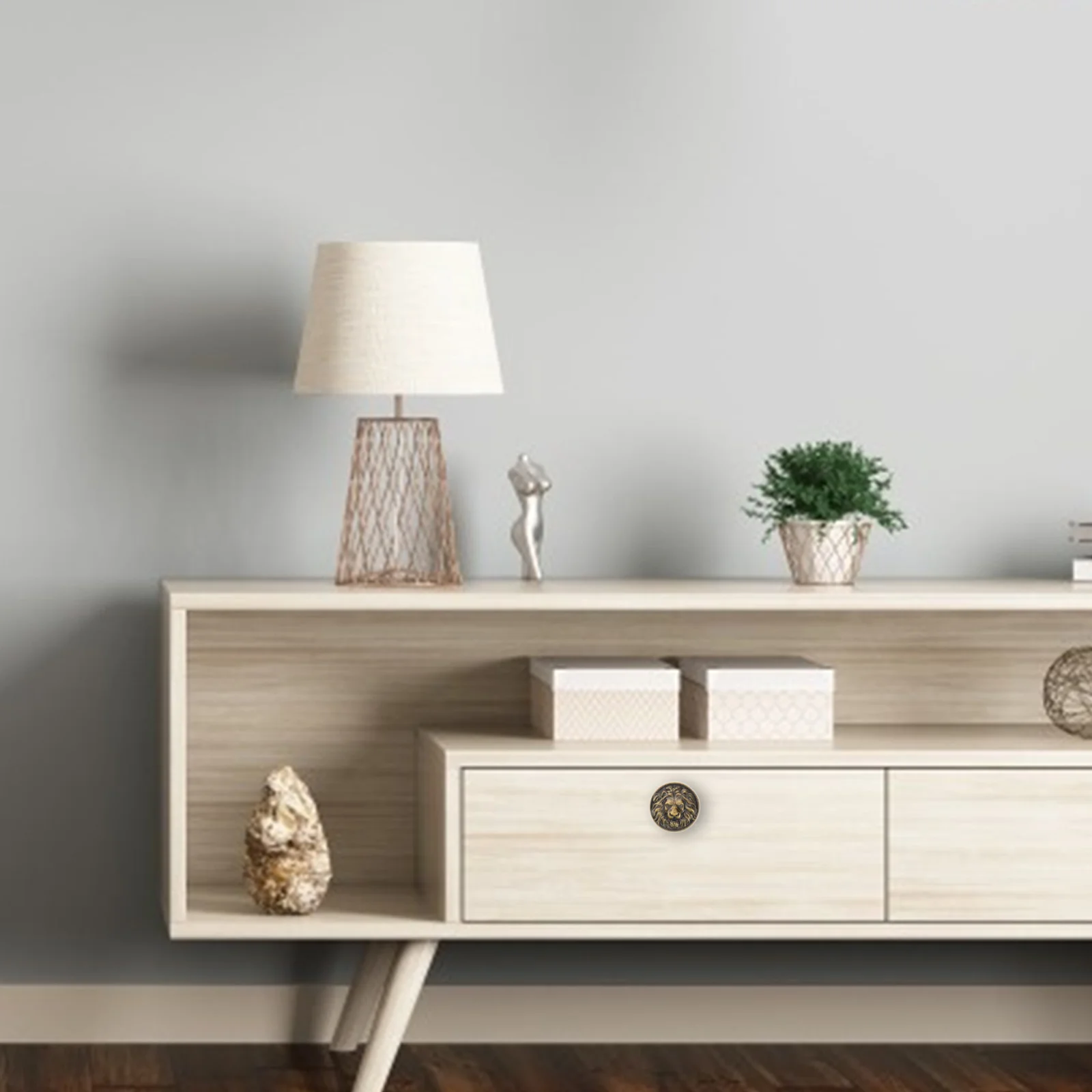 1Pcs Lion Head Cabinet Handle Zinc Alloy Durable Wardrobe Drawer Pull Unique Furniture Knob Decorative Hardware
1Pcs Lion Head Cabinet Handle Zinc Alloy Durable Wardrobe Drawer Pull Unique Furniture Knob Decorative Hardware