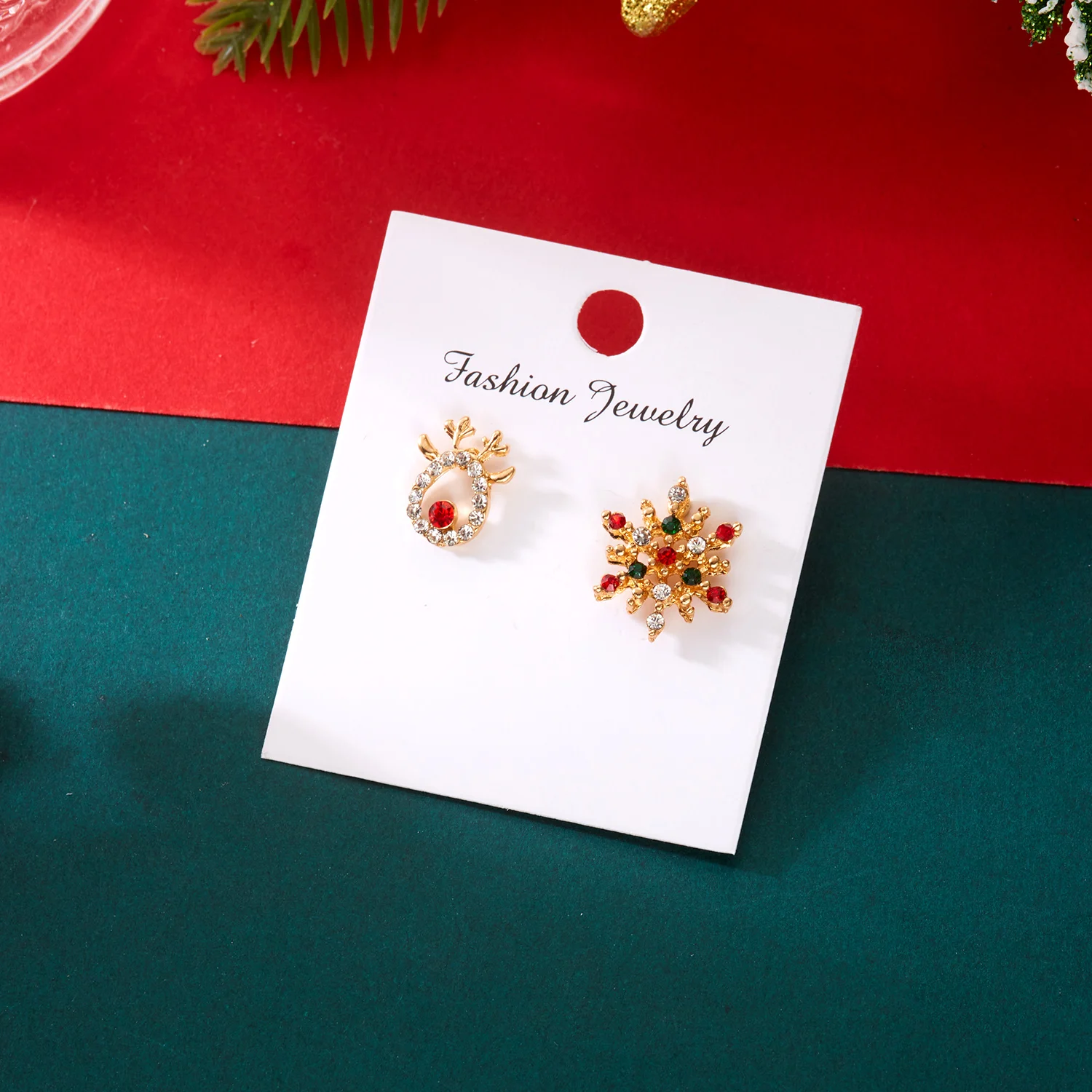 Exquisite Snowflake Elk Asymmetrical Earrings for Women Girl New Design Red Christmas Tree Star Earrings New Year Jewelry Gifts 
Exquisite Snowflake Elk Asymmetrical Earrings for Women Girl New Design Red Christmas Tree Star Earrings New Year Jewelry Gifts