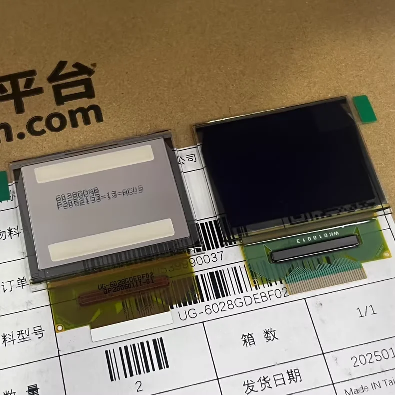 Tested Intact 1.7”UG-6028GDEBF02 LCD Display Screen
Tested Intact 1.7”UG-6028GDEBF02 LCD Display Screen