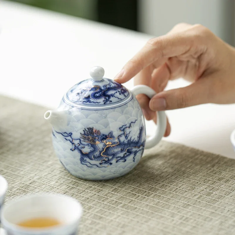 Metal Inlay Blue and White Dragon Teapot Single Ceramic Porcelain Chinese Kungfu Dragon Making Pot for Pu'er Tea
Metal Inlay Blue and White Dragon Teapot Single Ceramic Porcelain Chinese Kungfu Dragon Making Pot for Pu'er Tea