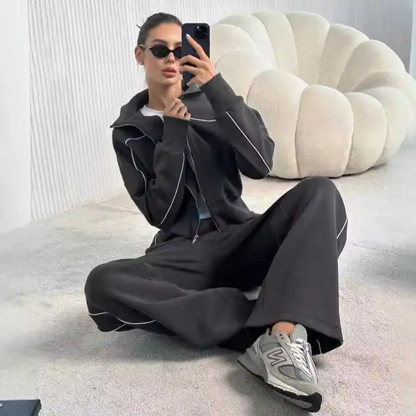 New Autumn Casual Set Women Long Sleeve Zipper Hoodie Jacket Striped Elastic Pants Two Piece Set Comfortable Cotton Polyester
New Autumn Casual Set Women Long Sleeve Zipper Hoodie Jacket Striped Elastic Pants Two Piece Set Comfortable Cotton Polyester