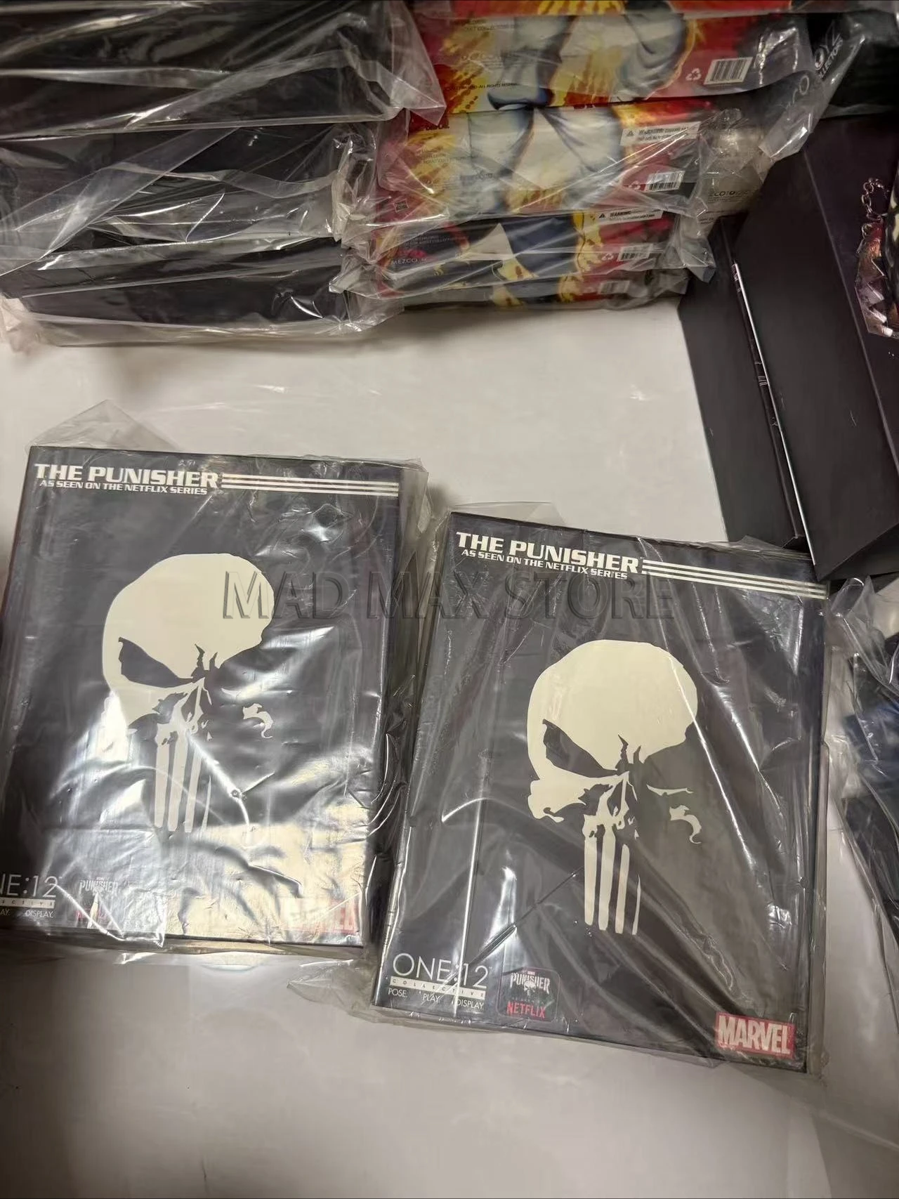 Коллекционная фигурка MEZCO Ant Punisher Drama Edition, 6 дюймов, 1:12, в кожаной куртке, подвижная модель, сборная игрушка, подарок
Коллекционная фигурка MEZCO Ant Punisher Drama Edition, 6 дюймов, 1:12, в кожаной куртке, подвижная модель, сборная игрушка, подарок
