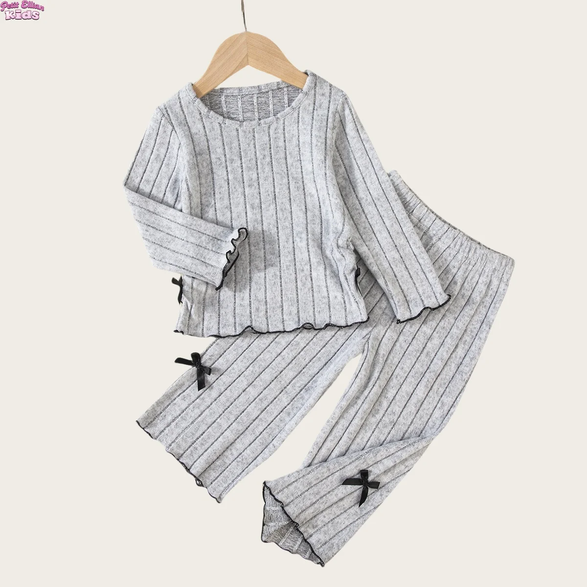 New Arrival Toddler Girl Autumn Winter Set Round Neck Long Sleeve Top and Pants with Bow Decor 2-6Y Kids Girls Child Set
New Arrival Toddler Girl Autumn Winter Set Round Neck Long Sleeve Top and Pants with Bow Decor 2-6Y Kids Girls Child Set
