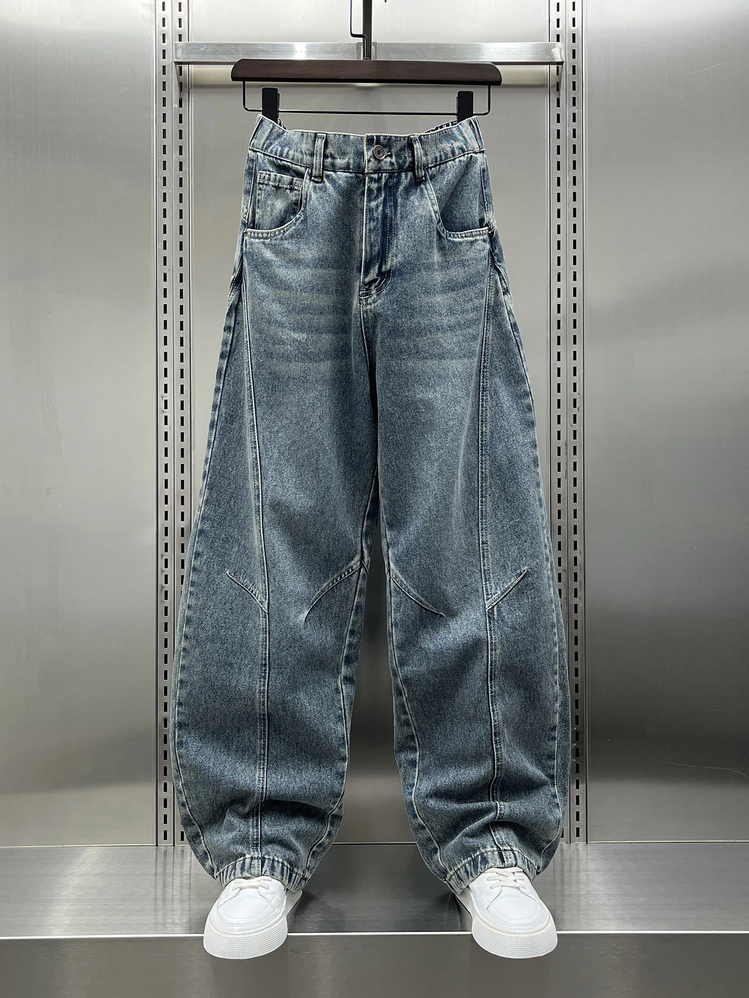 Washed Denim Jeans Men's Loose Fit American Retro Drawstring Closure Casual Spring Long Pants Versatile Daily Wear
Washed Denim Jeans Men's Loose Fit American Retro Drawstring Closure Casual Spring Long Pants Versatile Daily Wear