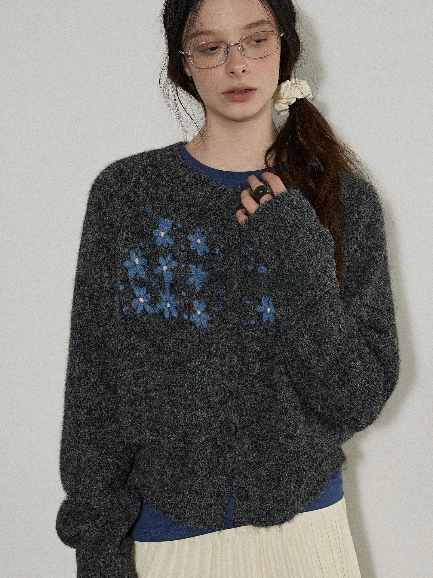 Lofi Choose Retro Feel Embroidered Knitted Open Cardigan Women's Soft Loose Sweater Jaet Spring New Sle Commute Sle
Lofi Choose Retro Feel Embroidered Knitted Open Cardigan Women's Soft Loose Sweater Jaet Spring New Sle Commute Sle