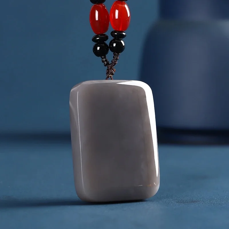 Нефритовый кулон унисекс с символом мира и гармонии из Цинхая, цвета хэтяньского нефрита
Нефритовый кулон унисекс с символом мира и гармонии из Цинхая, цвета хэтяньского нефрита