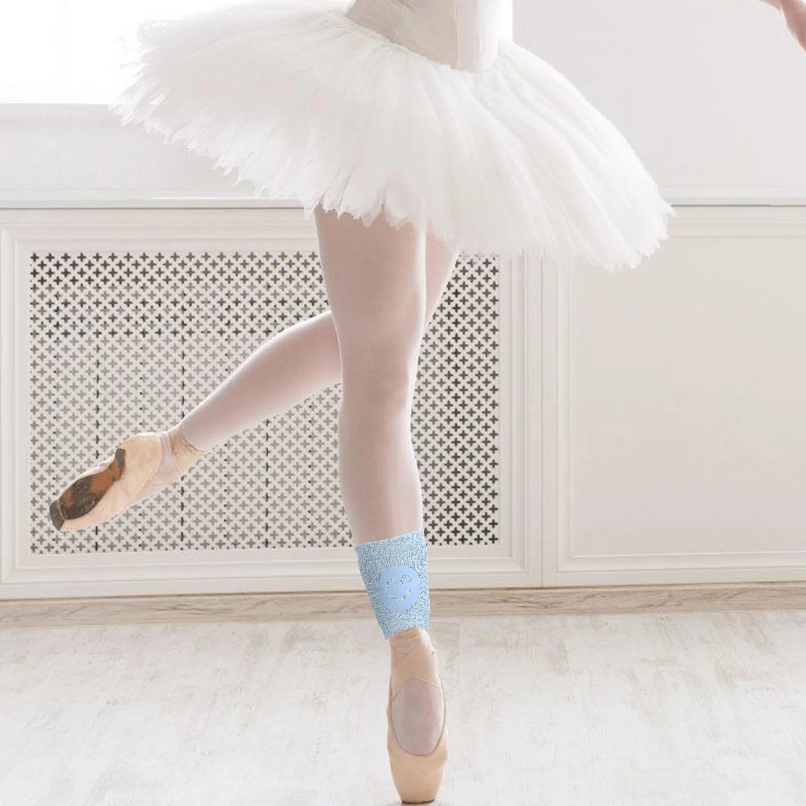 2Pairs Dancing Shoe Socks Cotton Covers Soft Shoe Protector for Dance Practice Anti-Slip Replacement Dancer Accessory
2Pairs Dancing Shoe Socks Cotton Covers Soft Shoe Protector for Dance Practice Anti-Slip Replacement Dancer Accessory