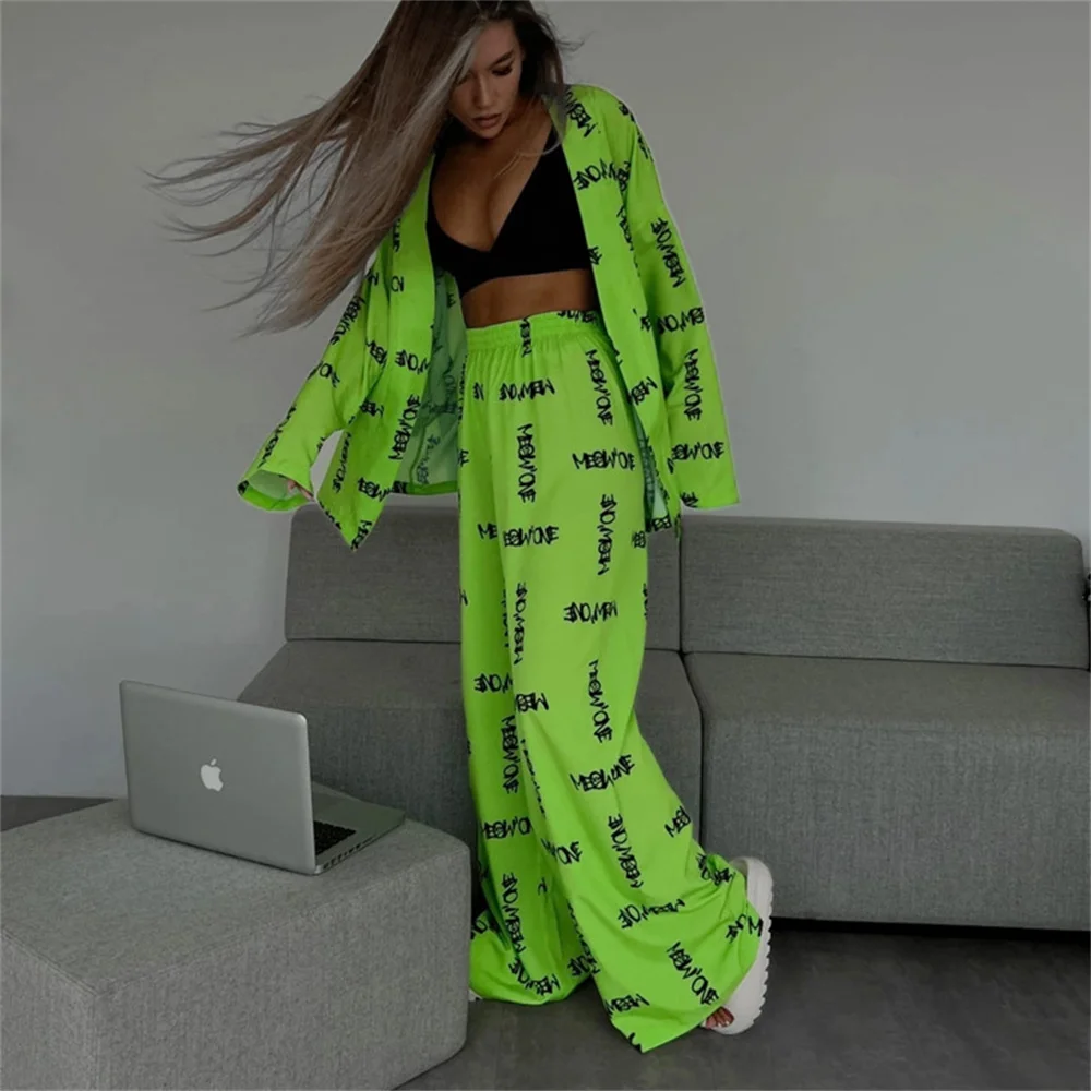 Casual Loose Letter Print Pajamas Set for Women Elegant Long Sleeve Lace-Up Robes With Wide Pants Set Female Sleepwear
Casual Loose Letter Print Pajamas Set for Women Elegant Long Sleeve Lace-Up Robes With Wide Pants Set Female Sleepwear