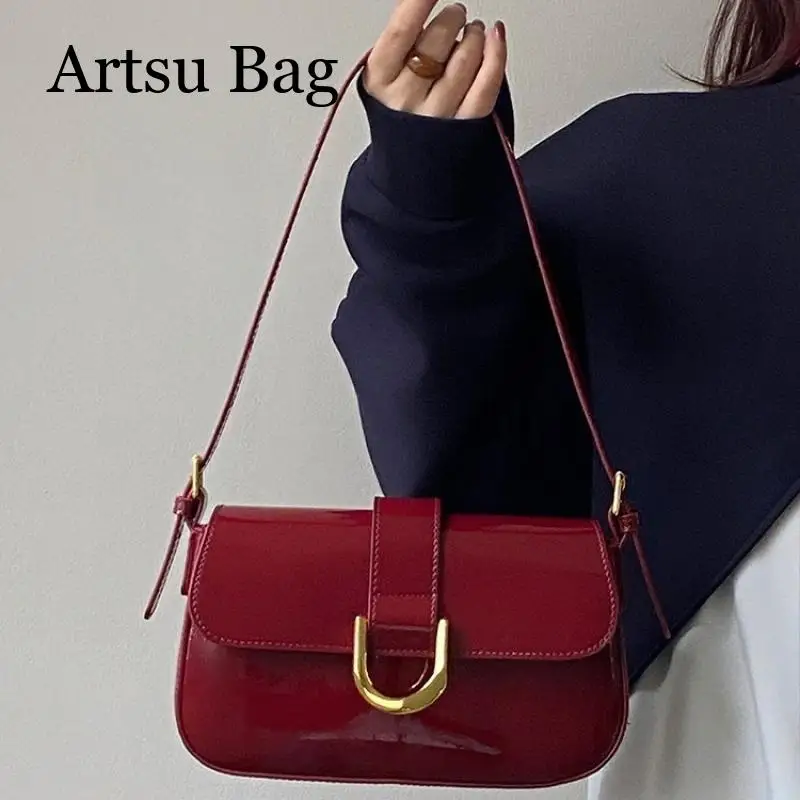 Fashionable Leisure Bag Women Luxury Design New Versatile Underarm Bag Black Red Shoulder Crossbody Bag Commuting Handbags
Fashionable Leisure Bag Women Luxury Design New Versatile Underarm Bag Black Red Shoulder Crossbody Bag Commuting Handbags