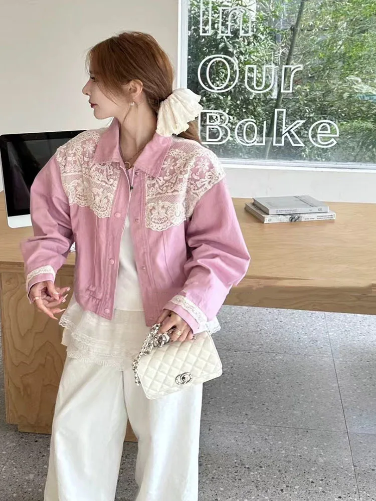 Splicing lace denim jacket women's European station 2025 spring new item versatile jacket top trend
Splicing lace denim jacket women's European station 2025 spring new item versatile jacket top trend
