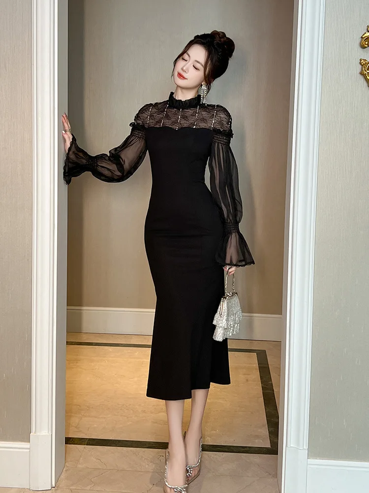 New Autumn and Winter Clothing for Women, Designer Lace Splicing, Bell Sleeves, Slim Fit, Hip-Hugging Fishtail Dress
New Autumn and Winter Clothing for Women, Designer Lace Splicing, Bell Sleeves, Slim Fit, Hip-Hugging Fishtail Dress