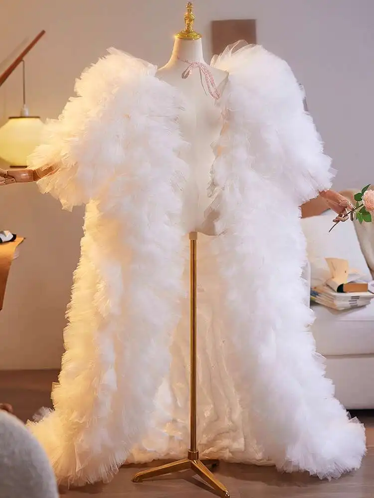 Handmade Mesh Long Train Luxurious High-End White Fairy 2025 New Evening Dress Shawl Runway Cape
Handmade Mesh Long Train Luxurious High-End White Fairy 2025 New Evening Dress Shawl Runway Cape